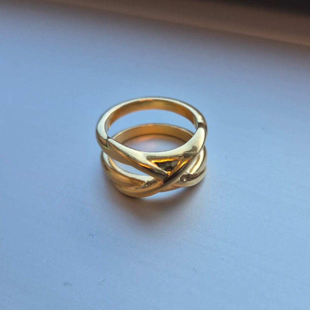 90s Gold Tone Statement Ring